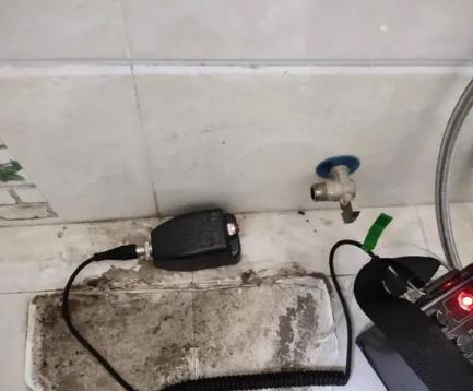 伍家岗屋顶漏水维修公司分享下卫生间漏水的危害及解决方法